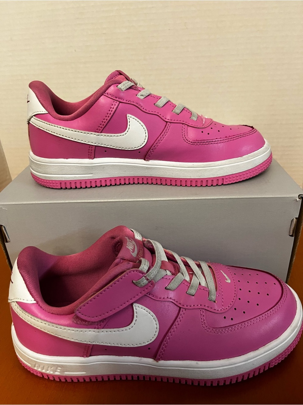 Nike Kids Pink and White Low-Top Sneakers
